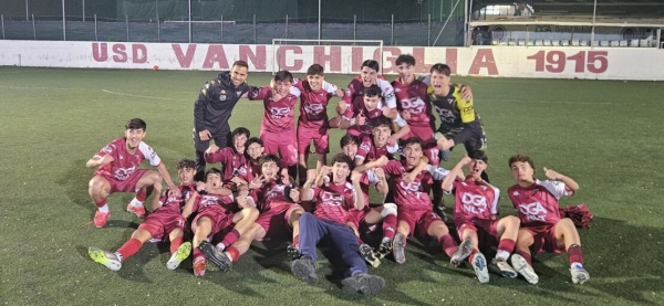 Il Vanchiglia festeggia la vittoria