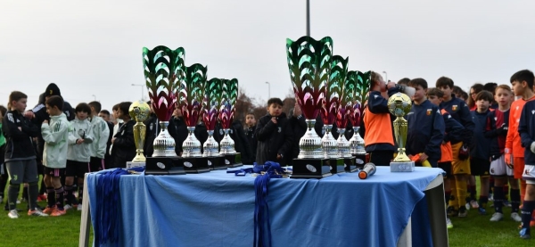 Carnevale Biancoblù - Le immagini delle premiazioni di U9 e U11: doppietta bianconera