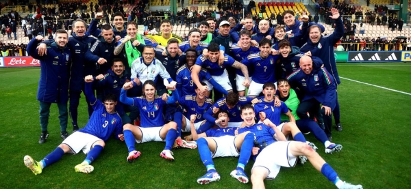 L&rsquo;Italia under 19 vola alla fase finale dell&rsquo;Europeo: basta l&rsquo;1-1 con la Turchia, Catanzaro festeggia con gli Azzurrini