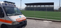 Rissa dopo la partita di Under 17, un papà in ospedale con la gamba fratturata