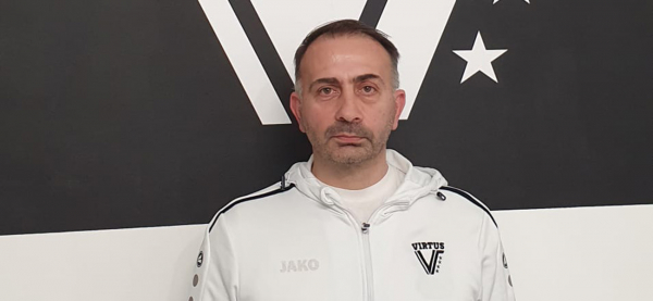 Renato Martire con la tuta della Virtus Calcio