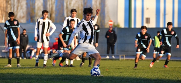 Luigi Lauriola (Sisport) dal dischetto