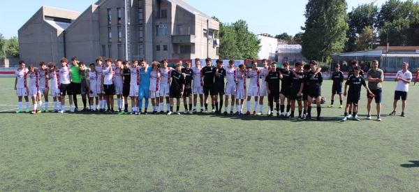 I 2008 dell'Asti e del Lascaris abbracciati durante le premiazioni