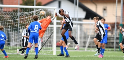 Il colpo di testa dello juventino Aghedo che vale il momentaneo 2-0