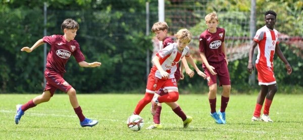 Strikers / Turin Metropolitan U13 - Le immagini delle semifinali: Cuneo e Sisport migliori tra le dilettanti