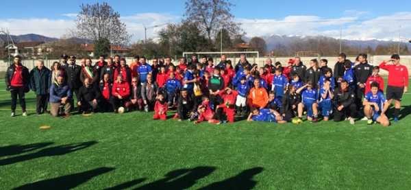 Caselle, inaugurato il nuovo campo in erba sintetica: “E’ un nuovo inizio”