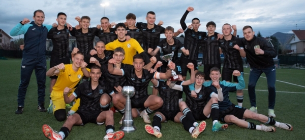 La festa del Rijeka dopo la vittoria del 50° Trofeo Lascaris 